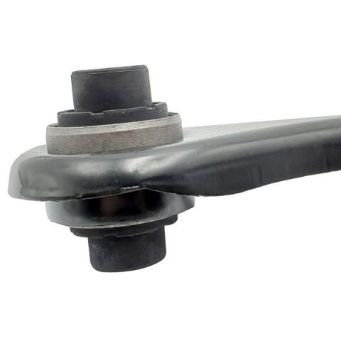 Рычаг подвески поперечный задний правый Рычаг подвески поперечный задний правый