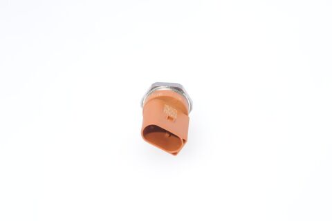 Датчик тиску палива VW T5/6 2.0 TSI 11- (Постачання недоступне) Датчик тиску палива VW T5/6 2.0 TSI 11- (Постачання недоступне)