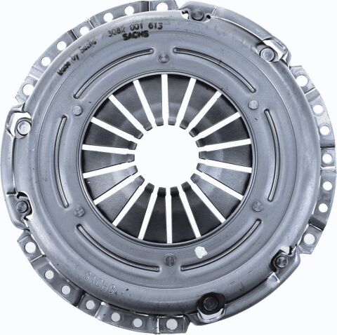 Комплект сцепления Seat Ibiza/Skoda Fabia/VW Polo 1.0 (44/55kw) 14-(d=190mm) (z=28) (+выжимной) Комплект сцепления Seat Ibiza/Skoda Fabia/VW Polo 1.0 (44/55kw) 14-(d=190mm) (z=28) (+выжимной)