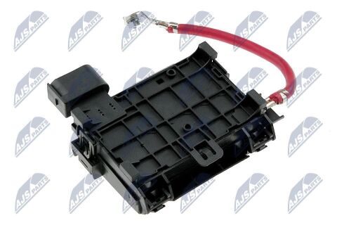 Блок запобіжника АКБ VW BORA 98-/CADDY 96-/GOLF IV 97- Блок запобіжника АКБ VW BORA 98-/CADDY 96-/GOLF IV 97-