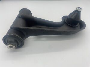 Важіль передн. підвіски верхн.лівий W210 202 DB