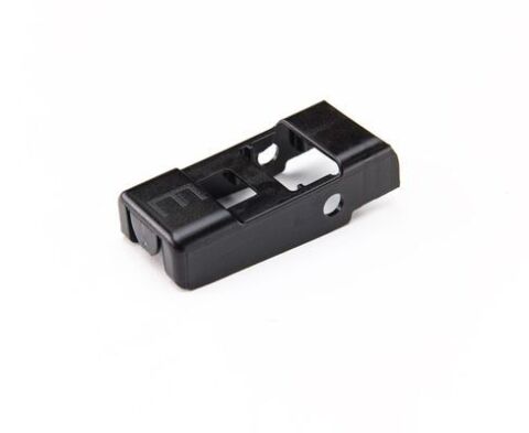 Щітка склоочисника безкаркасна (450 мм) Audi A3/BMW 3 (E21)/5 (E28)/6 (E24)/7 (E23) 73-