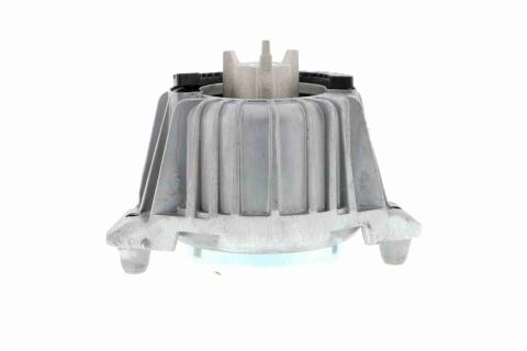 Опора, двигун