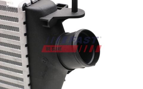 Радіатор інтеркулера 2.0DCI 16V,2.5DCI 16V Renault Trafic 00-14, Opel Vivaro 01-14 Радіатор інтеркулера 2.0DCI 16V,2.5DCI 16V Renault Trafic 00-14, Opel Vivaro 01-14