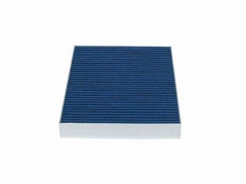 Фильтр салона Audi A4/A6 1.6-4.2 97- (угольный/антиаллергенный)