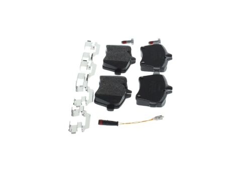 Тормозные колодки передн. (с пластинами для монтажа)