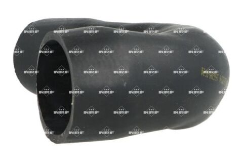 Патрубок інтеркулера (R) Audi A1/VW Polo 1.6 TDI 09- Патрубок інтеркулера (R) Audi A1/VW Polo 1.6 TDI 09-