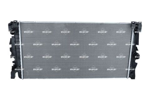 Радиатор охлаждения двигателя