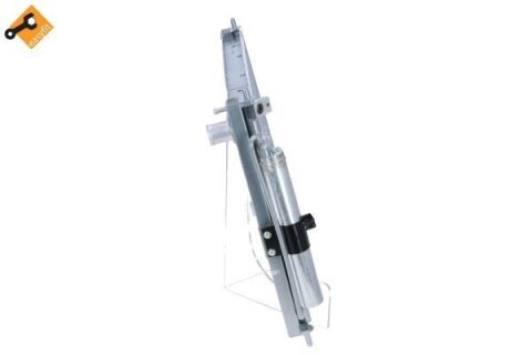 Конденсатор, система кондиціонування повітря Конденсатор, система кондиціонування повітря