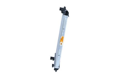 Радіатор охолодження двигуна Радіатор охолодження двигуна