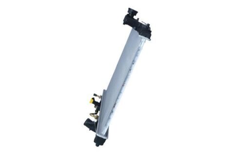 Радіатор охолодження двигуна Радіатор охолодження двигуна