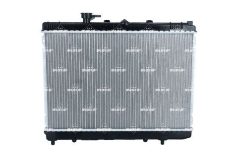 Радіатор охолодження двигуна Радіатор охолодження двигуна