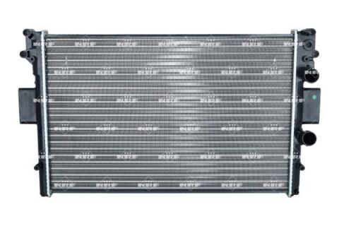 Радиатор охлаждения двигателя