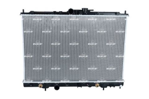 Радиатор охлаждения двигателя