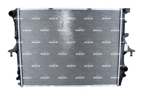 Радіатор охолодження двигуна Радіатор охолодження двигуна