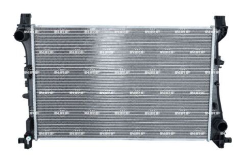 Радиатор охлаждения двигателя
