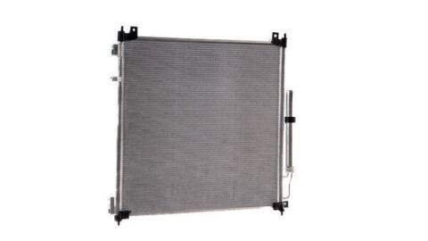 Радіатор кондиціонера (з осушувачем) Land Rover Discovery 16-/Range Rover 3.0D 12- Радіатор кондиціонера (з осушувачем) Land Rover Discovery 16-/Range Rover 3.0D 12-