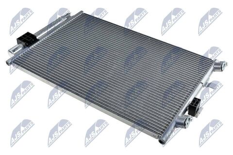 Конденсатор, система кондиціонування повітря Конденсатор, система кондиціонування повітря