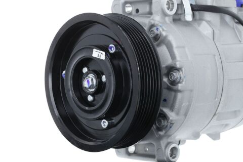 Компрессор кондиционера Valeo Компрессор кондиционера Valeo