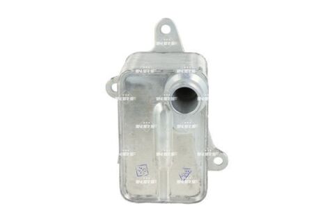 Радиатор масляный Tesla Model 3 17- (теплообменник)