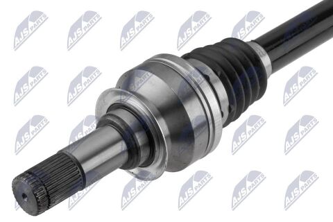 Приводний вал Alfa Romeo Giulia 2Wd,4Wd Q4 2.0T,2.2D 15- Приводний вал Alfa Romeo Giulia 2Wd,4Wd Q4 2.0T,2.2D 15-