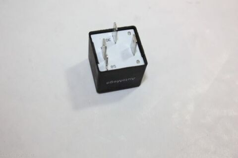 Реле паливного насоса Audi A3,Golf 92-,Passat 88-,T4 97-,Skoda