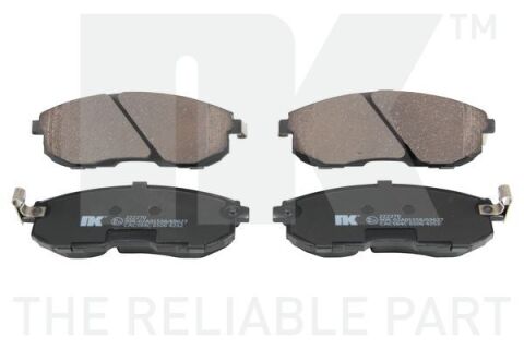 Тормозные колодки дисковые перед. Nissan Teana J31/ Maxima J30 89-/ A32 FR 95-