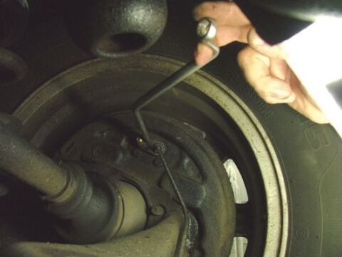 Набір гайкових ключів для прокачки гальм