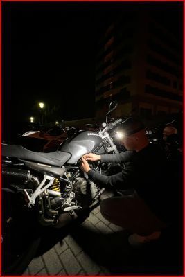 Ліхтарик для зовнішніх робіт з кутом освітлення 270° та датчиком руху