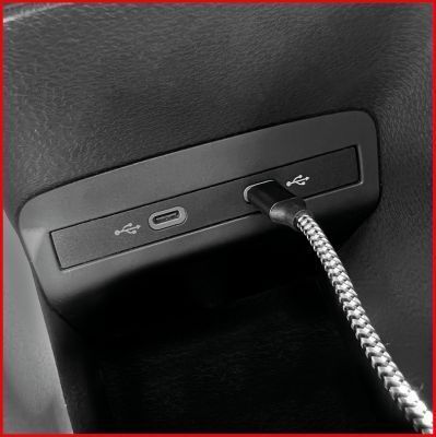 Ліхтарик для зовнішніх робіт з кутом освітлення 270° та датчиком руху