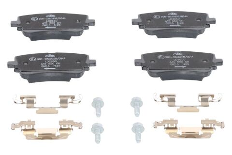 Керамічні гальмівні колодки задній (з гвинтами гальмівного супорта), AUDI A6 ALLROAD C8, A6 C8, A6 E-TRON, A7, A8 D5, E-TRON, Q7, Q8  VW TOUAREG 2.0-Electric 01.15-