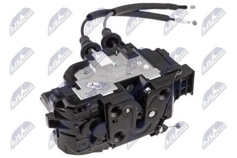 Замок крышки багажника