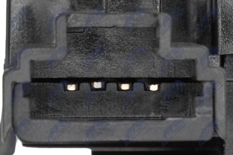 Замок кришки багажника