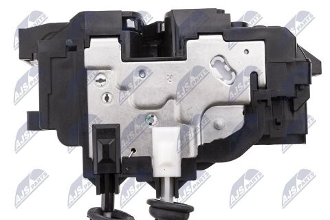 Замок крышки багажника