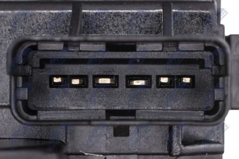 Замок крышки багажника