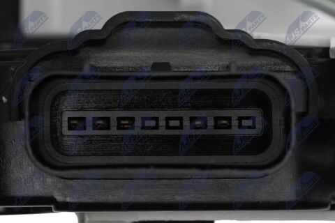 Замок кришки багажника Замок кришки багажника