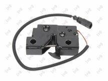 Замок капота