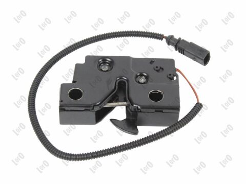 Замок капота