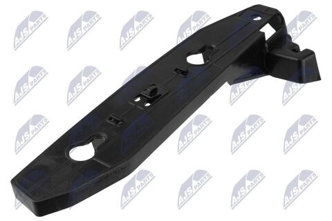 Насупне/кріплення заднього бампера