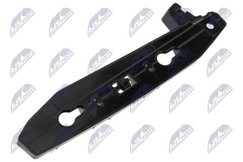 Насупне/кріплення заднього бампера