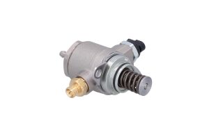 Насос паливний