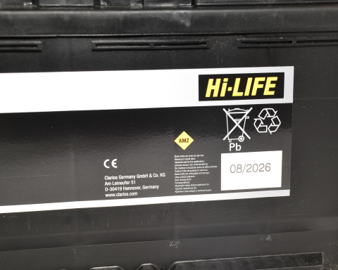 Акумулятор Renault Original L5 95Ah 850A R+ (353х75x190) Акумулятор Renault Original L5 95Ah 850A R+ (353х75x190)