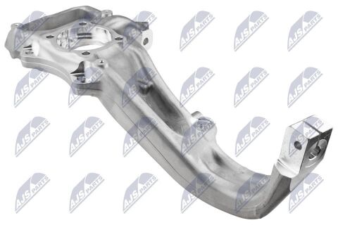 Передній кулак