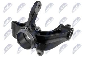 Передний кулак