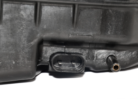 Компенсационный бак, охлаждающая жидкость AUDI Q7 (4LB) / PORSCHE CAYENNE (9PA) / VW TOUAREG (7LA, 7L6, 7L7) Компенсационный бак, охлаждающая жидкость AUDI Q7 (4LB) / PORSCHE CAYENNE (9PA) / VW TOUAREG (7LA, 7L6, 7L7)