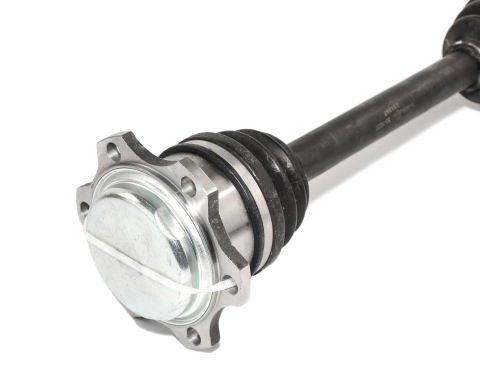 Напіввісь передня права Audi A4 B5 (8D2) 2.6 1995–2000, Volkswagen Passat B5.5 (3B3) 1.8 T 20V 2000–2005