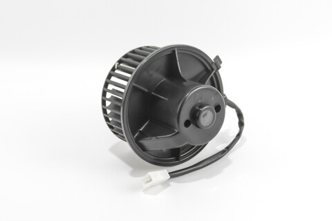 Вентилятор обогревателя салону 80/A4/T4/B3/B4 1.8i/2.4D/2.5TDI (окрім 111kW) (146mm)