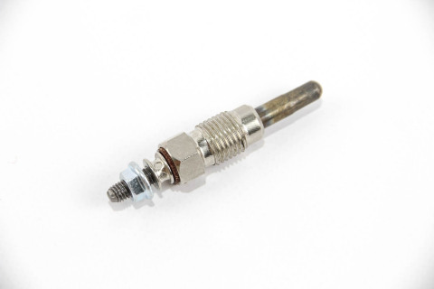 Свічка розжарювання 1.9TDI/2.4D T4 91-03/Caddy 96-04/Golf 93-06 (11V)