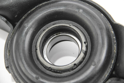 Подшипник подвесной Toyota Rav 4 00-06/Carina/Corona 92-96 (d=30mm) (подш. SKF) Подшипник подвесной Toyota Rav 4 00-06/Carina/Corona 92-96 (d=30mm) (подш. SKF)