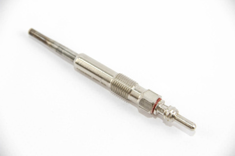 Свічка розжарювання 1.9/2.0 TDI Caddy 04-10/T5 06-12/Golf 04-09 (5V) Свічка розжарювання 1.9/2.0 TDI Caddy 04-10/T5 06-12/Golf 04-09 (5V)